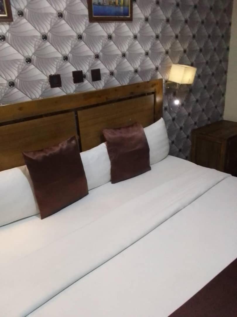 Blue Moon Hotels Victoria Island Lagos Eksteriør bilde